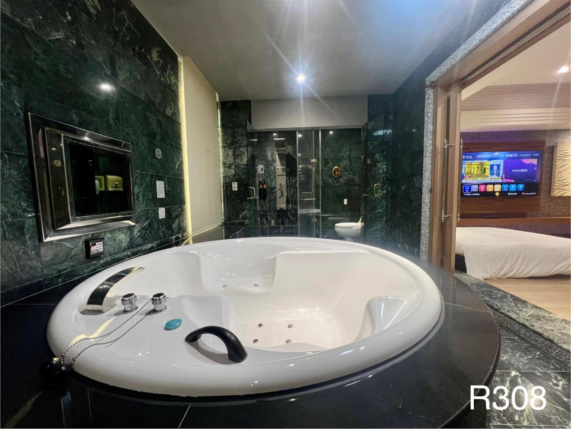 Holiday Motel 台南 エクステリア 写真